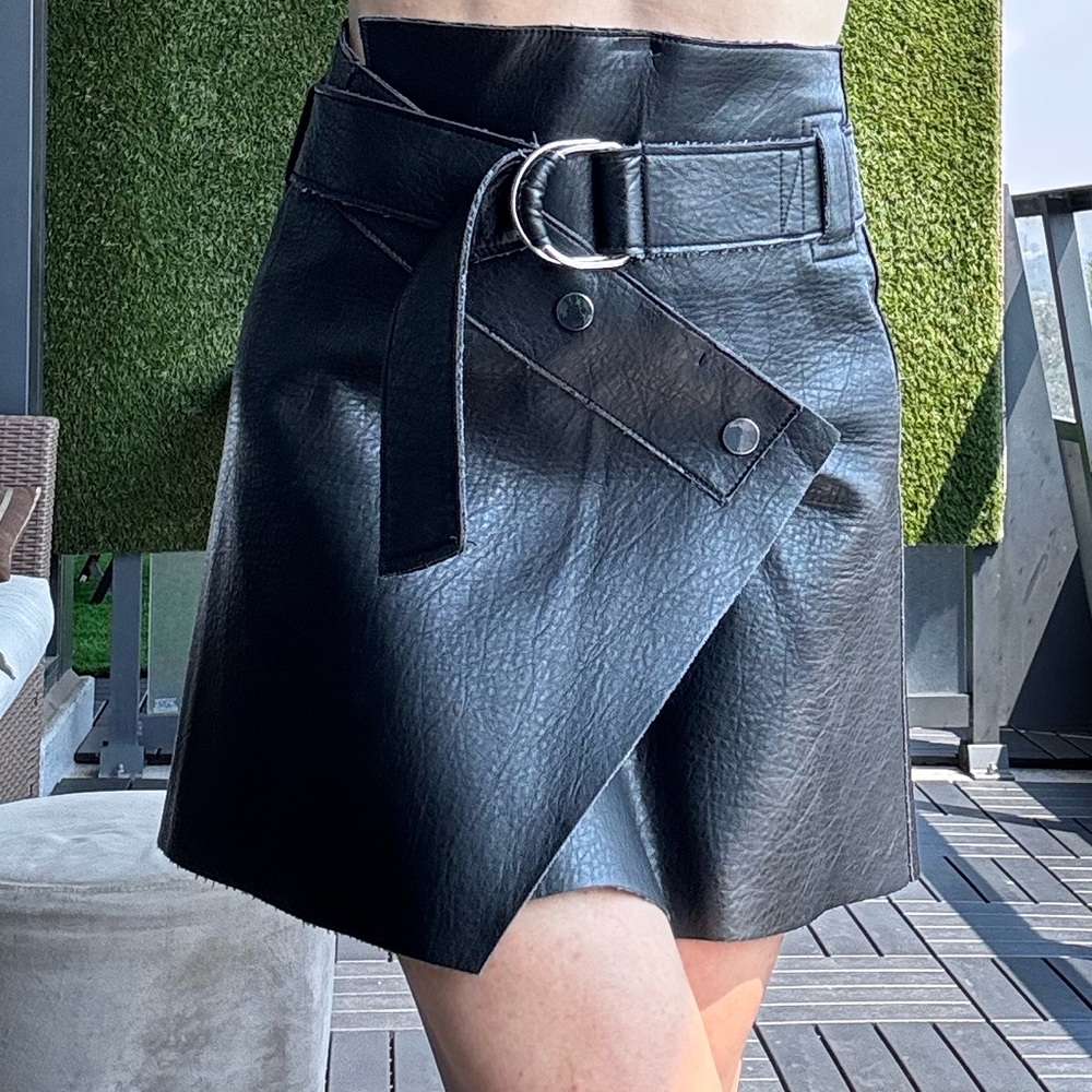 Zara Black Faux Leather Mini Skirt